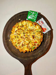Paneer Tikka Pizza