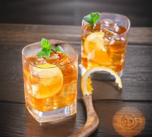 Lemon black tea