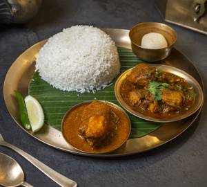 Mini Chingri R Murgir Thali