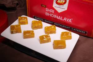 Karachi Halwa