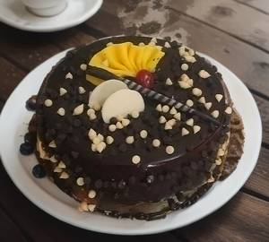 Eggless Chocolate Chips Cake [1 Kg]