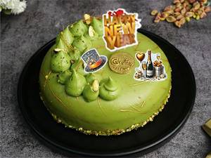 New Year Special Dubai Chocolate Kunafa Cake