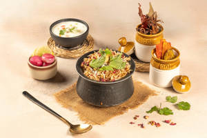 Lucknawi Paneer Biryani (350 Gm)