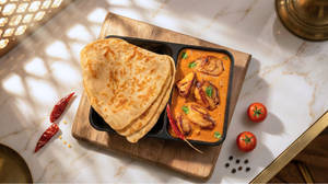 Butter Chicken With Roti/ Paratha