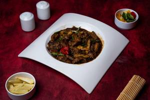 Vegetable Vegan And Waterchestnut In Black Bean Sauce
