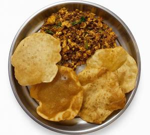 5 Poori Egg Bhurji