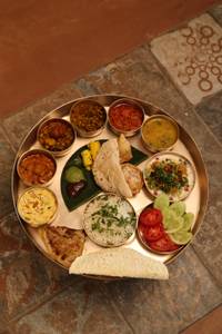 Roz Nu Tiffin Thali