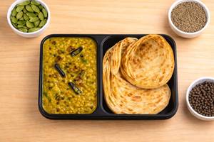 Desi Dal Tadka Lachha Paratha (2 Pcs) Bowl