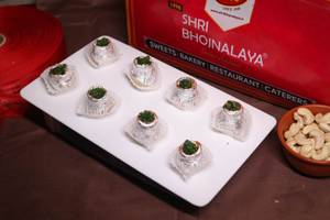 Kaju Kalash