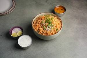 Schezwan Fried Rice Veg