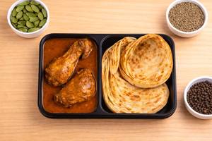 Chicken Curry Lachha Paratha (2 Pcs) Bowl