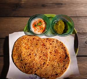 Aloo Pyaz Paratha