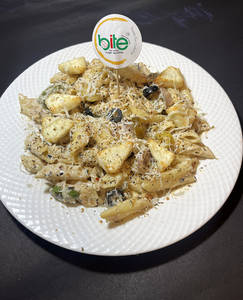 Cheesy Paneer Pasta