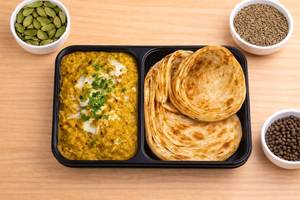 Chicken Bharta Lachha Paratha (2 Pcs) Bowl