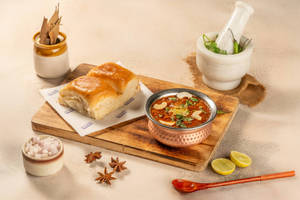 Butter Bhaji Pav (300 Gm)