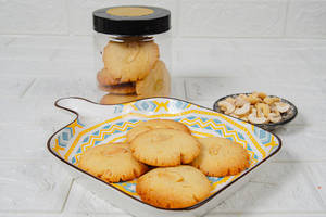Cashew Cookies