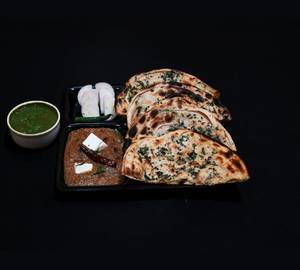 Kadhai Paneer With Choice Of
Roti [Serves 1]