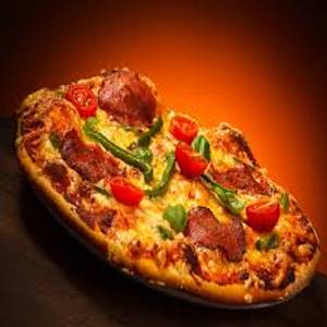 Spicy chilli cheese pizza