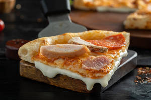 Woodfired -  All Chicken CheeseBlast Pizza