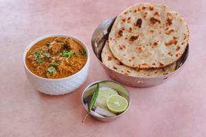 Chicken Mughlai (250 Ml) + 2 Tandoori Roti