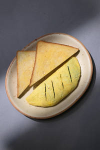 Rolling Eggs With Spinach - Chicken