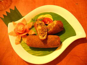 Fish Roll (2 Pcs)