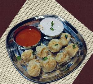 Special veg steamed momos