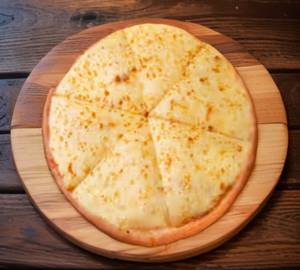 Plain Margherita Pizza