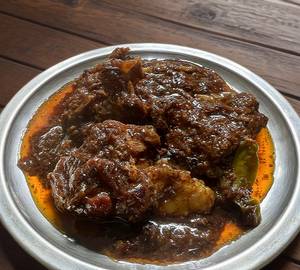 Gavthi Champaran Style Chicken Masala