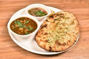 1 Amritsari Paneer Naan With Chana