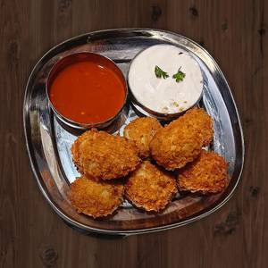 Special veg kurkure momos