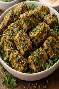 Methi Dudhi Na Muthiya