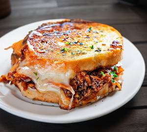 Barbeque grilled chicken sandwich
