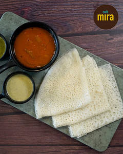 Neer Dosa With Chutney