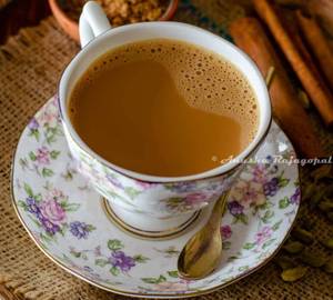 Tajmahal Chai 4 Cups,Ginger with biscuits