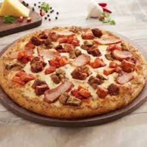 Supreme chicken pizza