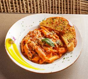 Pink sauce pasta