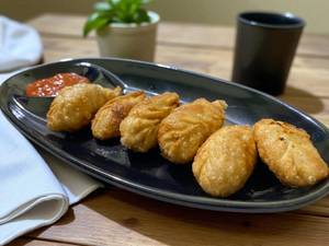 Chicken Fried Momos [6 Pieces]