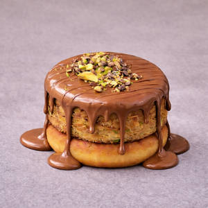 Cromboloni Kunafa-Milk Chocolate