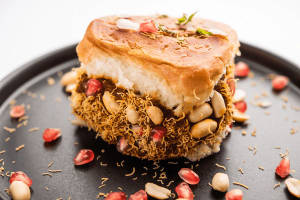 Special dry fruits dabeli