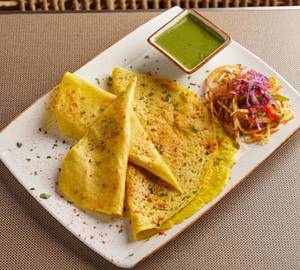 Moong dal chilla
