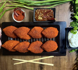 Fiery Golden Crispy Soya Momos