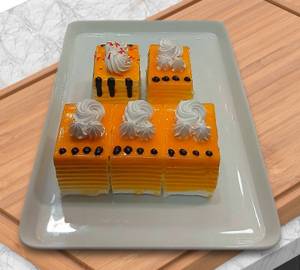 Eggless Mango Pastry