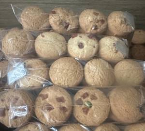 Tutti fruity biscuit
