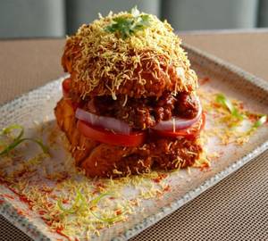 Sev tamatar pav