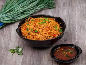 Schezwan Chicken Noodles