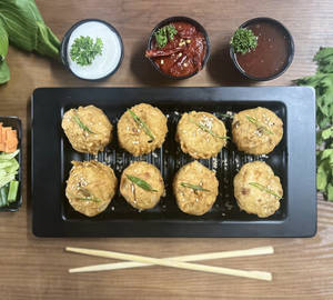 Crisped Tempura Veg Momos
