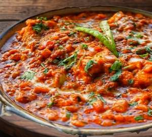 Paneer butter with 2 rotis