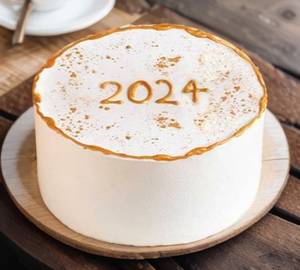 Rocking New Year Vanilla Cake