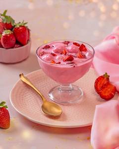 Strawberry Angoori Rabdi